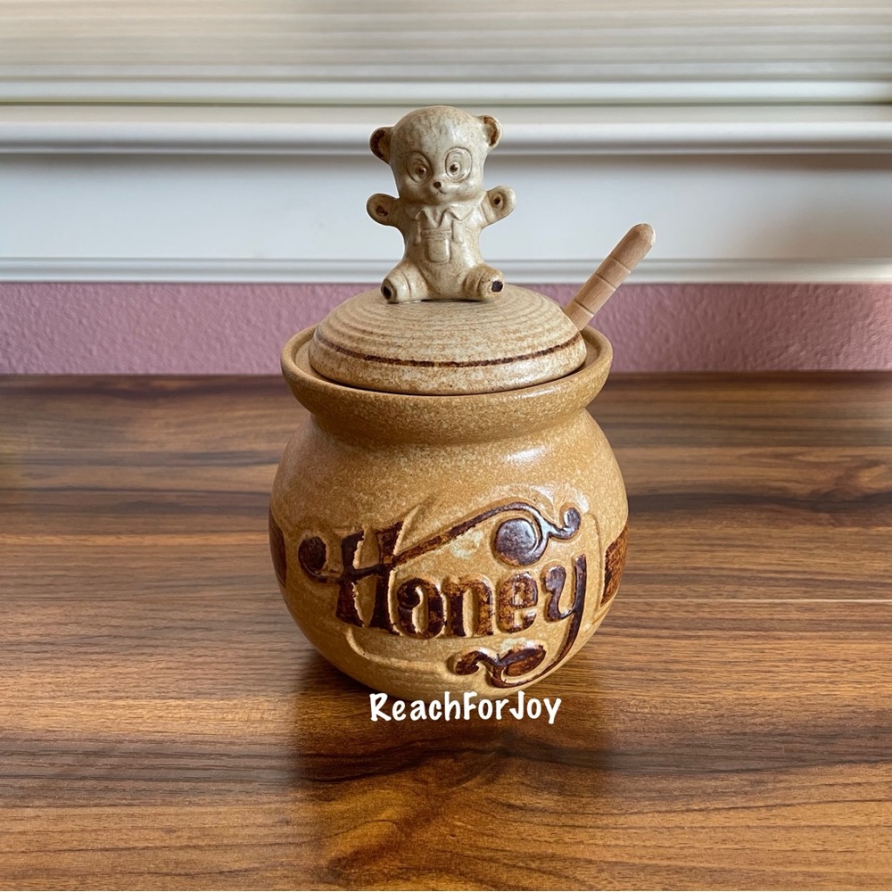 Vintage Pottery Craft USA Honey Pot With Bear Jar Lid And Dipper